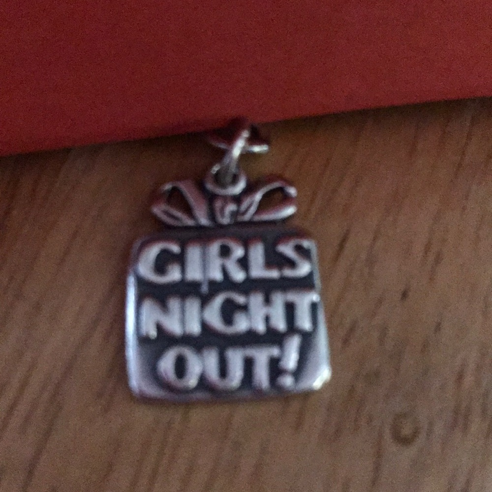 🌀James Avery Girls night out Charm🌀
